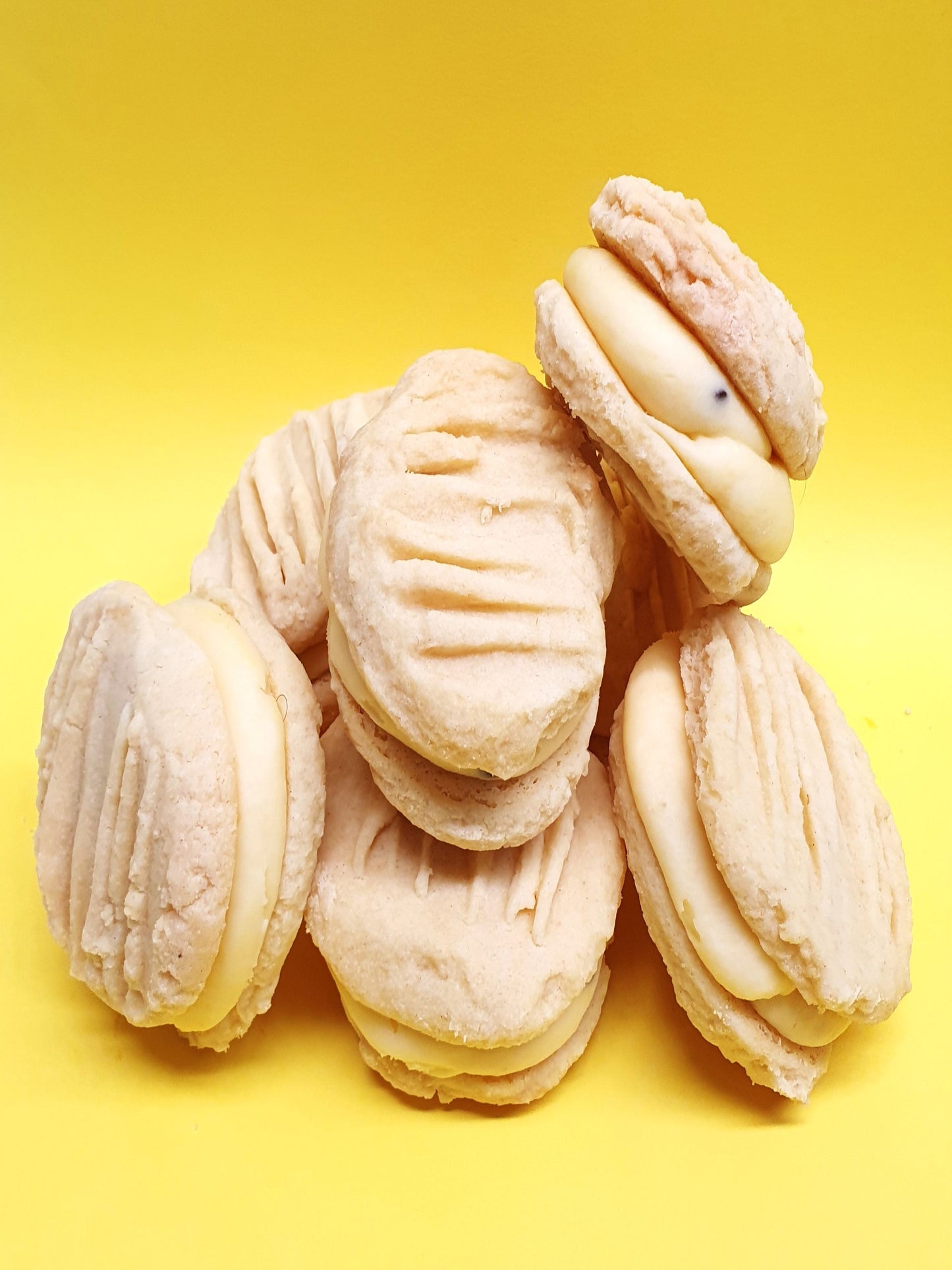 Vanilla Shortbread Cookie with Passion Fruit Buttercream Filling