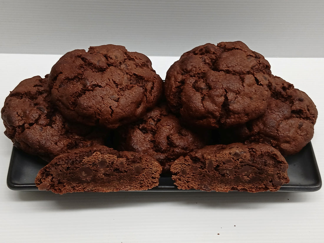 Dark Mode Enabled: The Midnight New York Style Dark Choc Giant has Landed