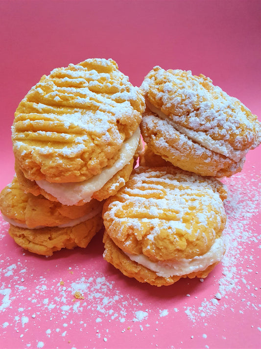 Custard Shortbread Cookie with Lemon Buttercream