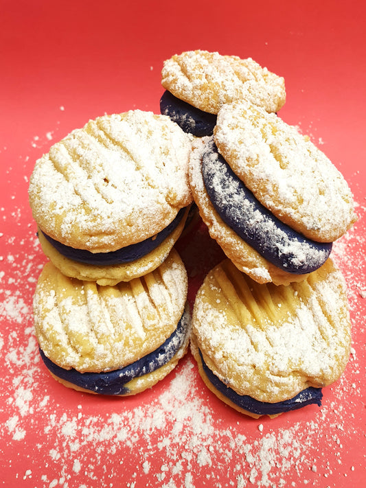 Vanilla Shortbread Cookie with Blueberry Buttercream Filling
